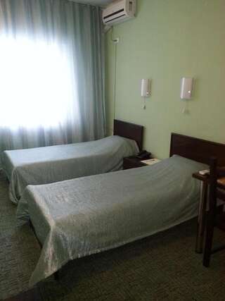 Гостиница Alexander House Sport Барнаул Стандартный двухместный номер с 2 отдельными кроватями-3